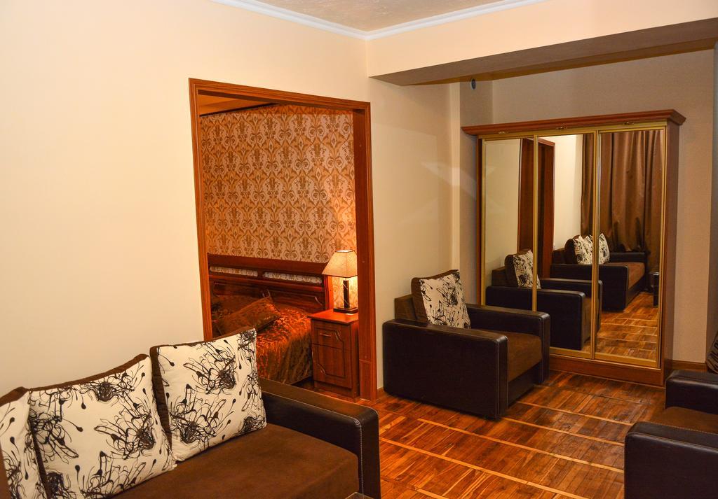 Sanahin Bridge Hotel Алаверди Экстерьер фото